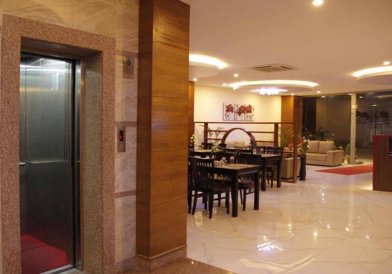 هتل Regal Airport