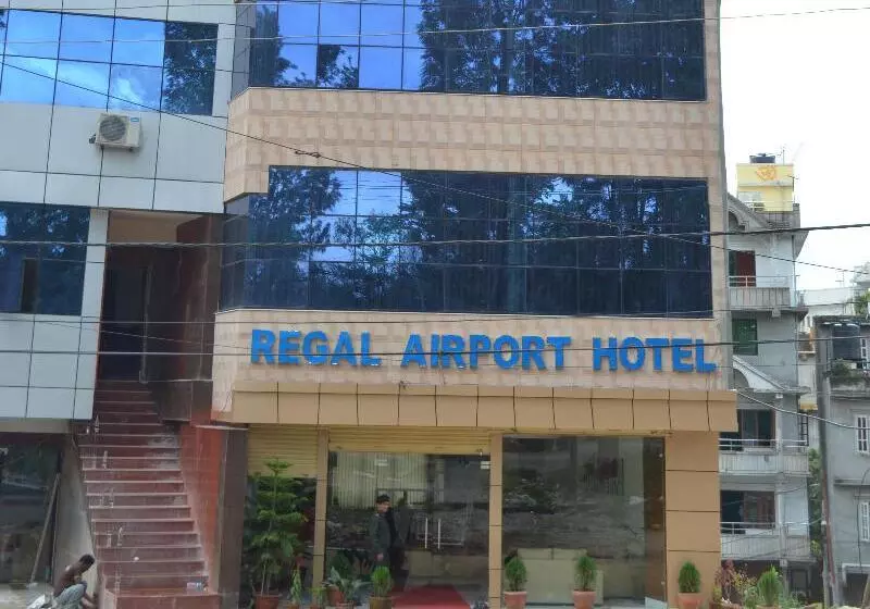 ホテル Regal Airport