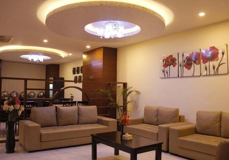 هتل Regal Airport