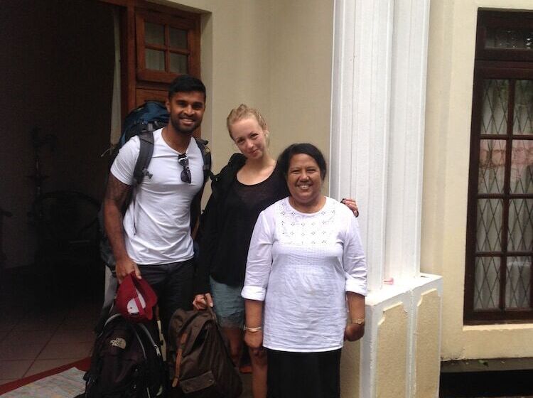 Hotel Tree Breeze Inn