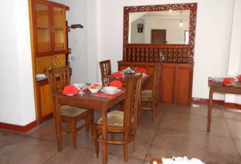 Hotel Tree Breeze Inn