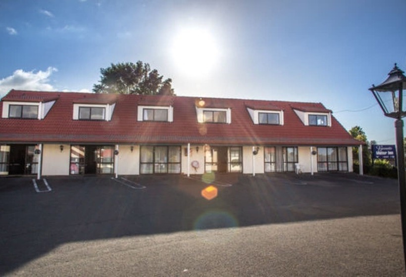 מוטל Bennetts Thermal Motor Inn