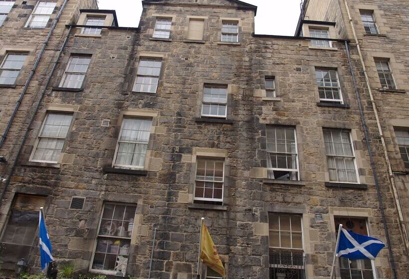 Niddry Street Apartments Edinburgh