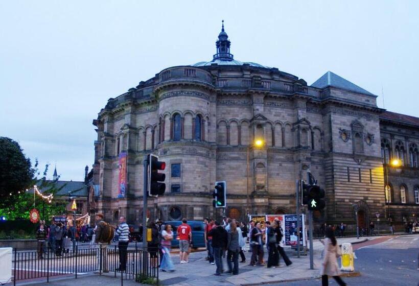 Niddry Street Apartments Edinburgh