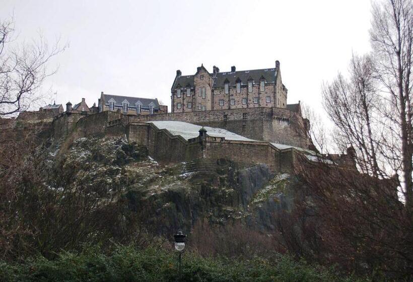 Niddry Street Apartments Edinburgh