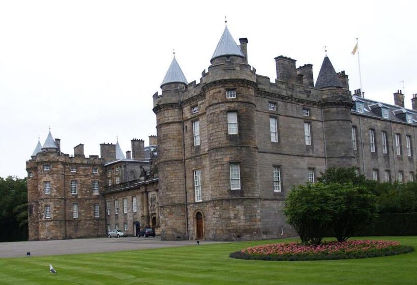 Niddry Street Apartments Edinburgh