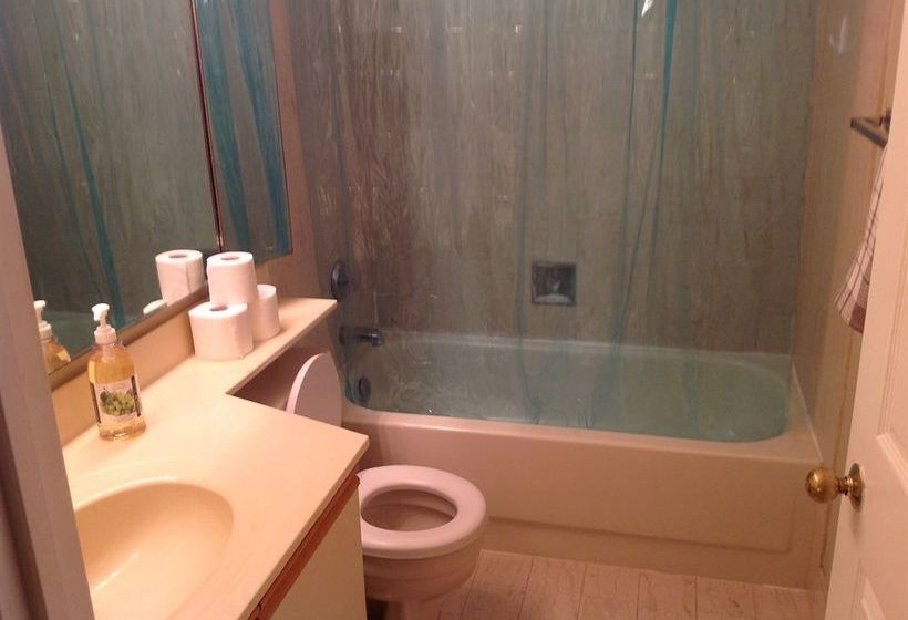 Oxford Furnished Apartments, Mississauga