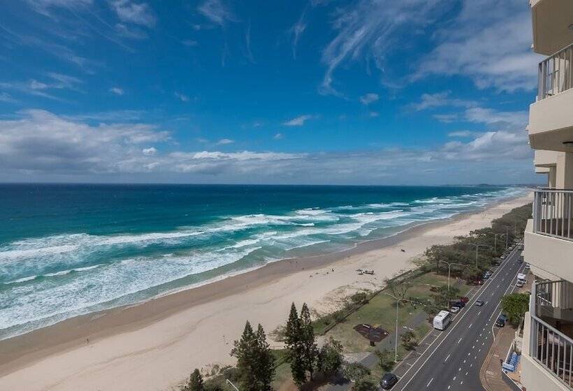 Pacific Plaza Apartments