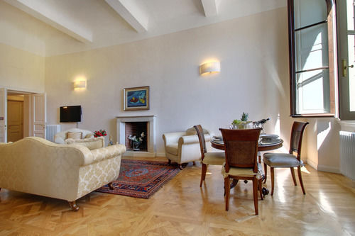 Palazzo Guidacci Apartments