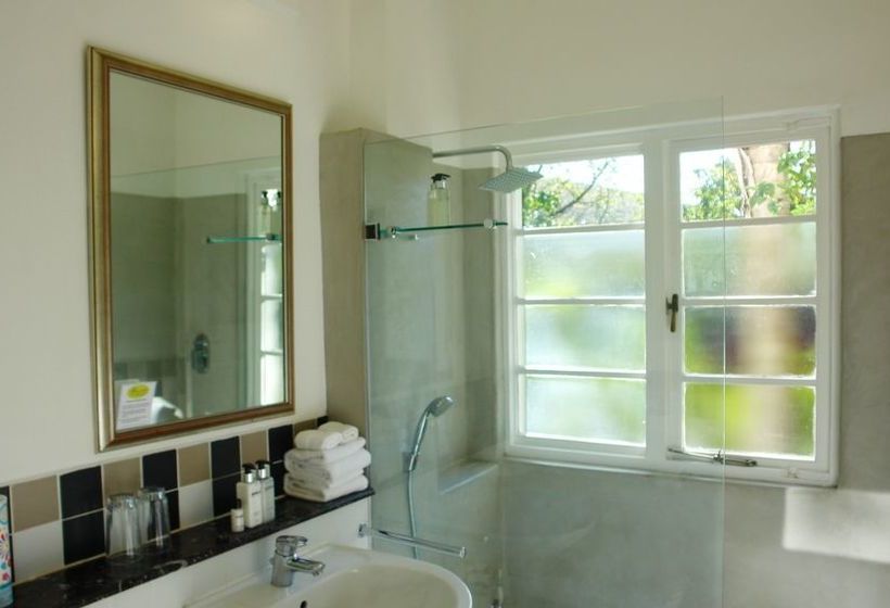 Majatalo Hunneyball House