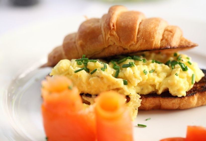 Majatalo Hunneyball House