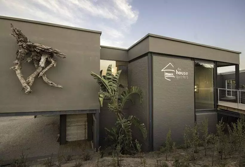 The House Quarters