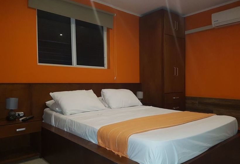 White Beach Apartments Palm Beach