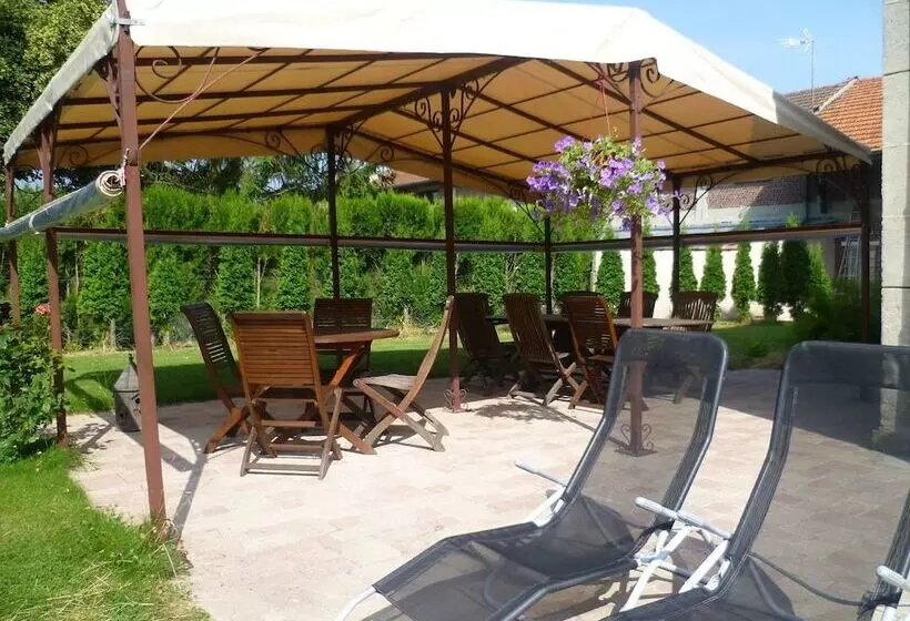 Aamiaismajoitus (B&B) Les 3 Tilleuls