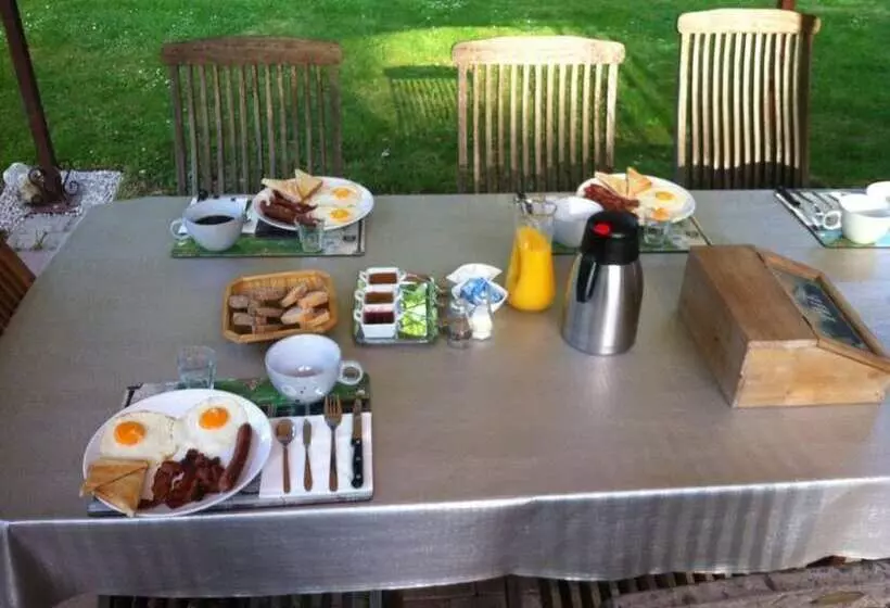 Aamiaismajoitus (B&B) Les 3 Tilleuls