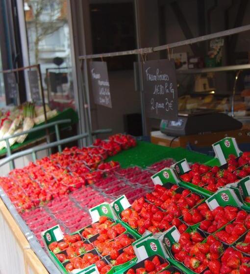 تختخواب و صبحانه So Touquet