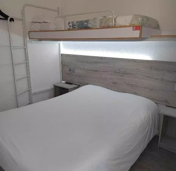 Hotel Alpha