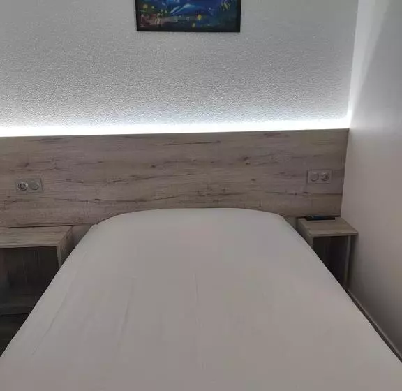Hotel Alpha