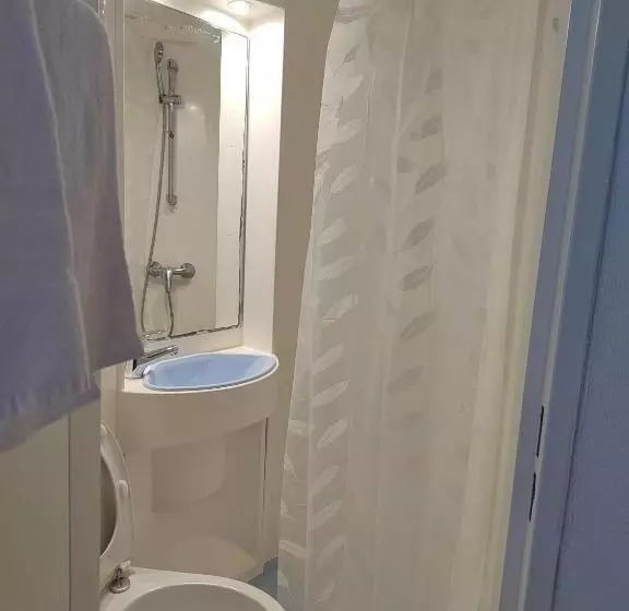 Hotel Alpha