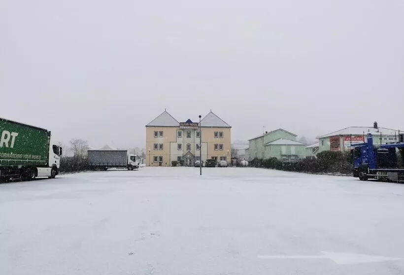 Hotel Alpha