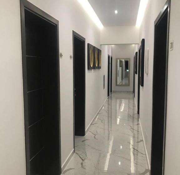 هتل Golden View Residence