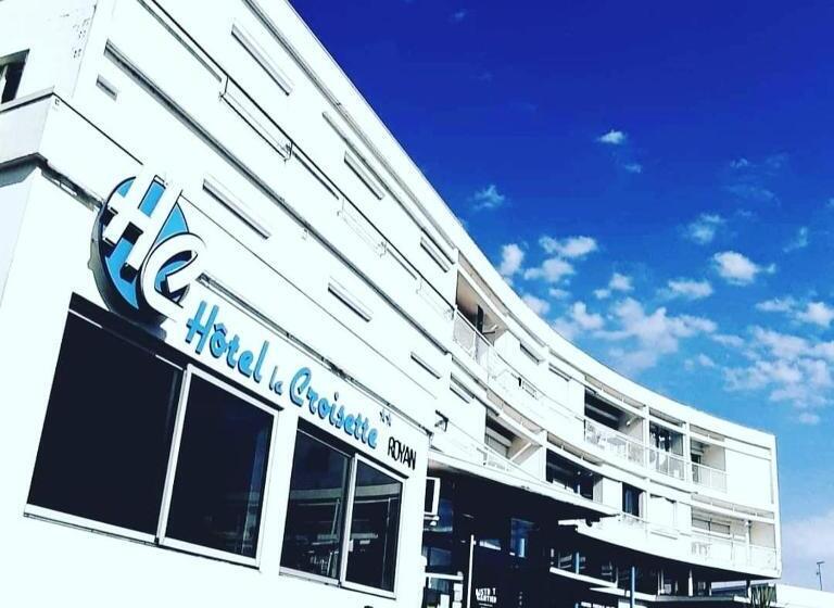 호텔 Hôtel La Croisette & Restaurant Bistrot Gantier En Centre Ville