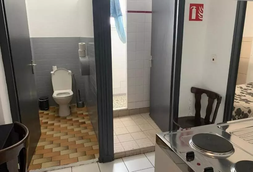 ホテル Hôtel Le Cosy