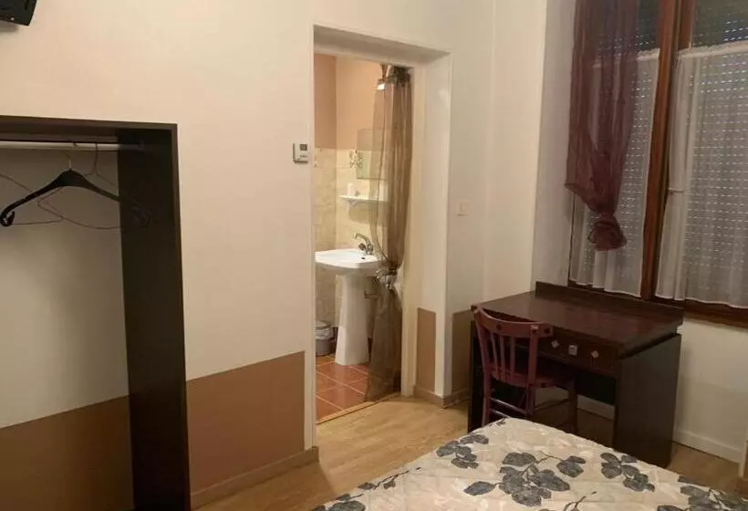 ホテル Hôtel Le Cosy