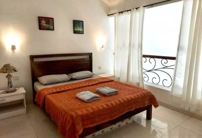 Riviera Hermitage
