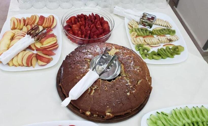 The First Hotel Saranda