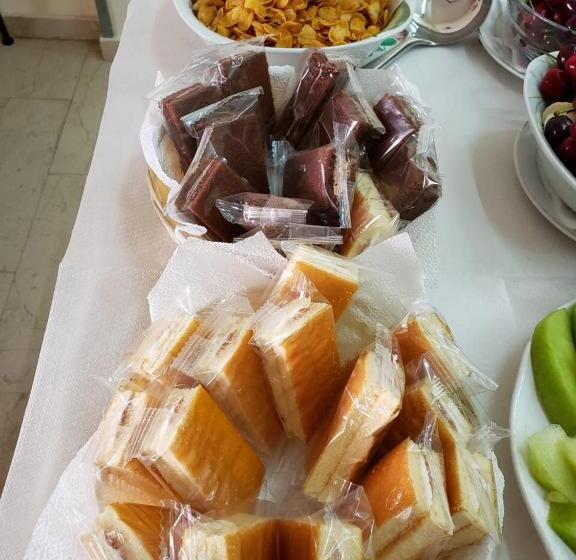 The First Hotel Saranda