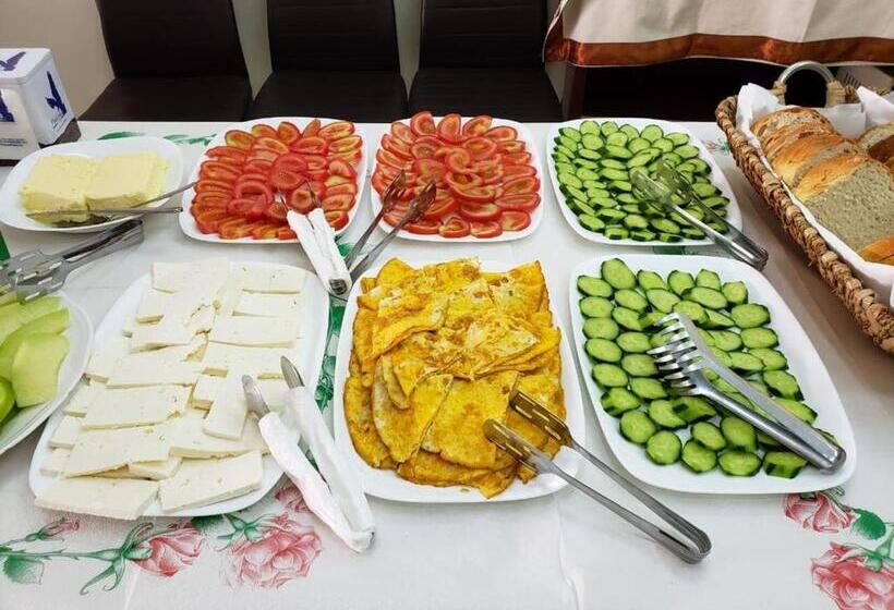 The First Hotel Saranda