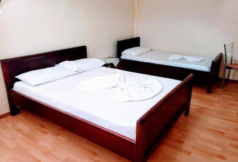 The First Hotel Saranda