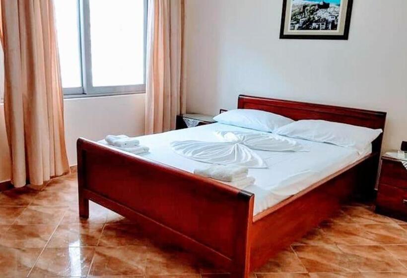 The First Hotel Saranda