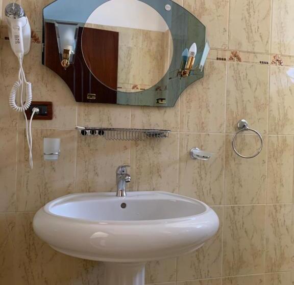 The First Hotel Saranda