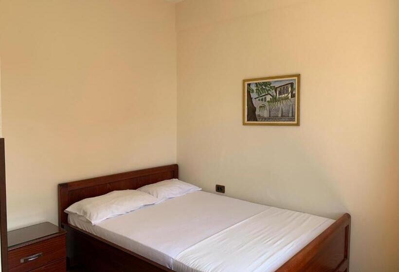 The First Hotel Saranda