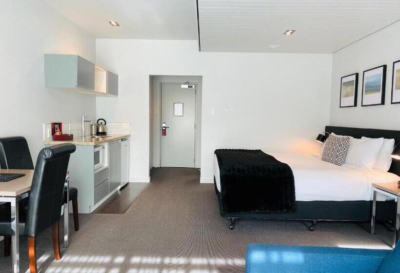 315 Euro Motel And Serviced Apartments