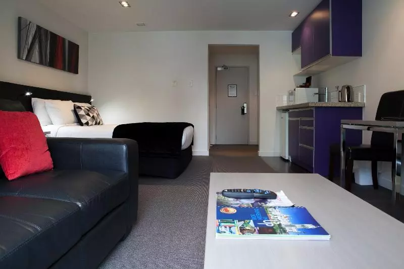 315 Euro Motel And Serviced Apartments