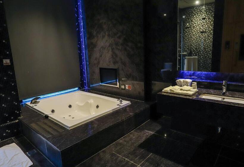 Allur Boutique Motelyilan Branch