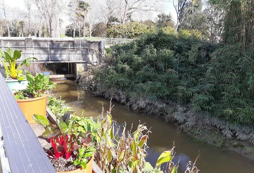 민박 A Bit Of New York In Whanganui Home Stay