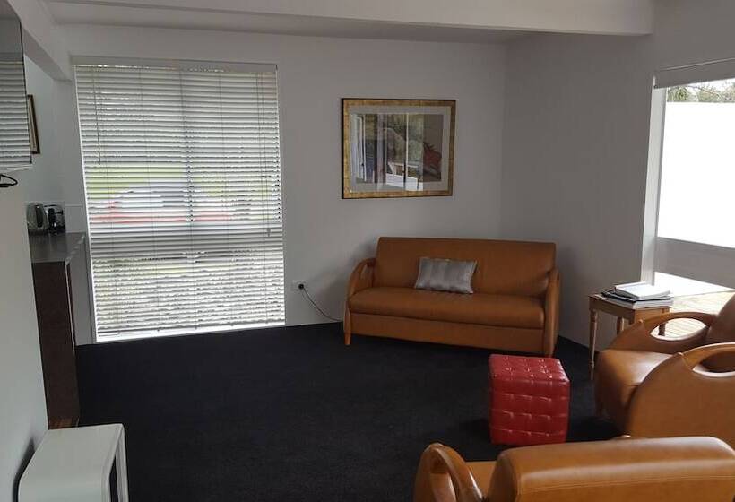 민박 A Bit Of New York In Whanganui Home Stay