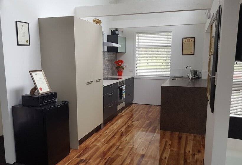 민박 A Bit Of New York In Whanganui Home Stay