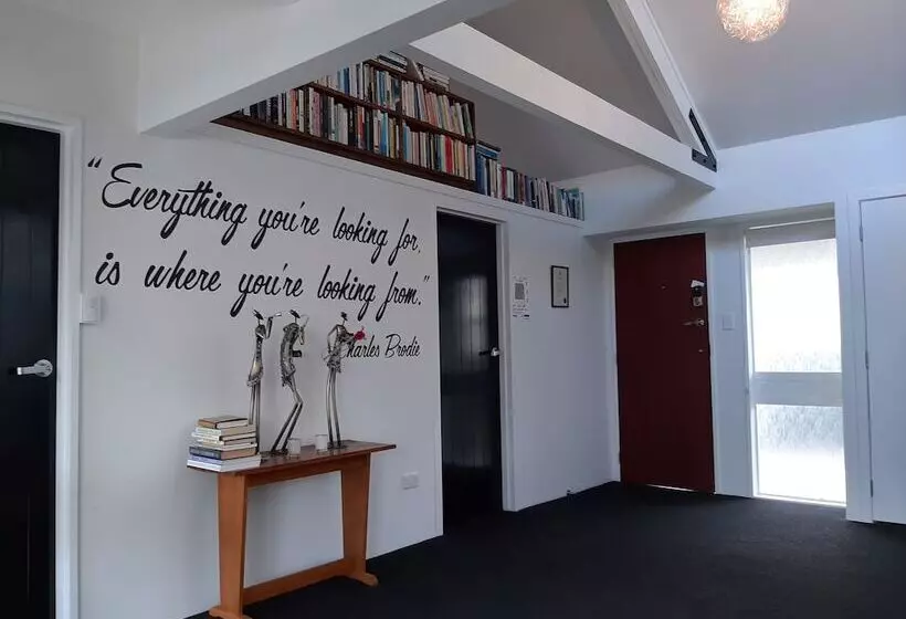 تختخواب و صبحانه A Bit Of New York In Whanganui Home Stay