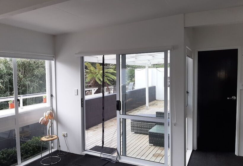 민박 A Bit Of New York In Whanganui Home Stay