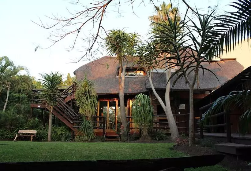 تختخواب و صبحانه Tidewaters River Lodge
