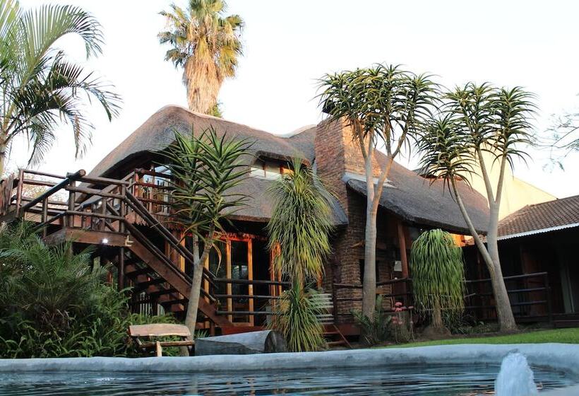 مبيت وإفطار Tidewaters River Lodge