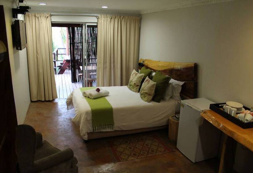 مبيت وإفطار Tidewaters River Lodge