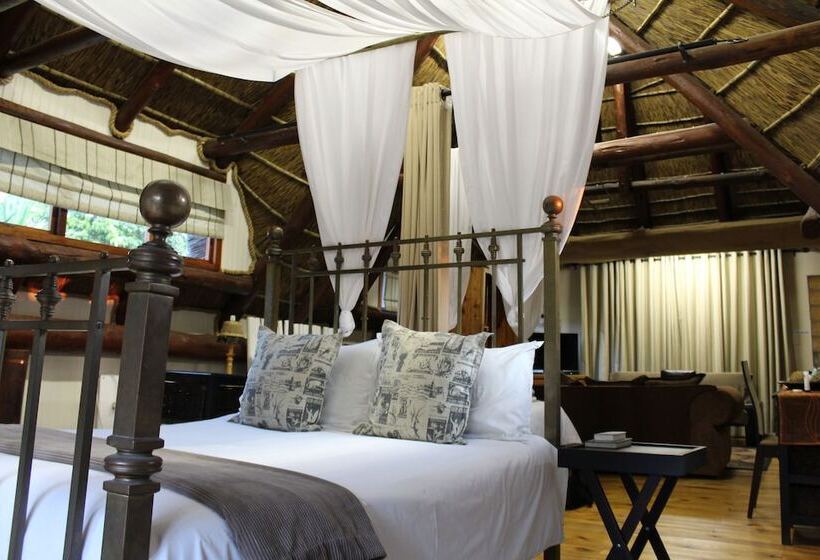 مبيت وإفطار Tidewaters River Lodge