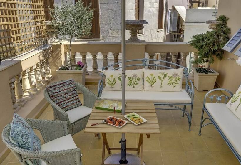 هتل Arhontiko Ermoupolis