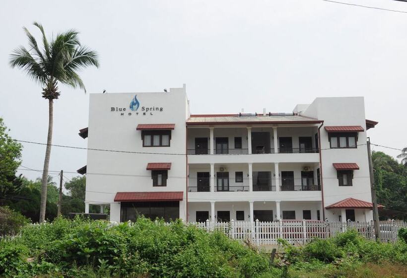 فندق Blue Spring